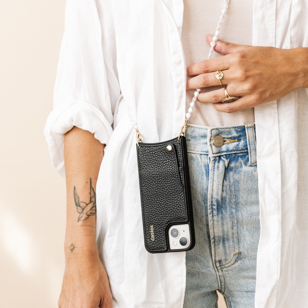 Leather phone case with long pearl cord - Black
