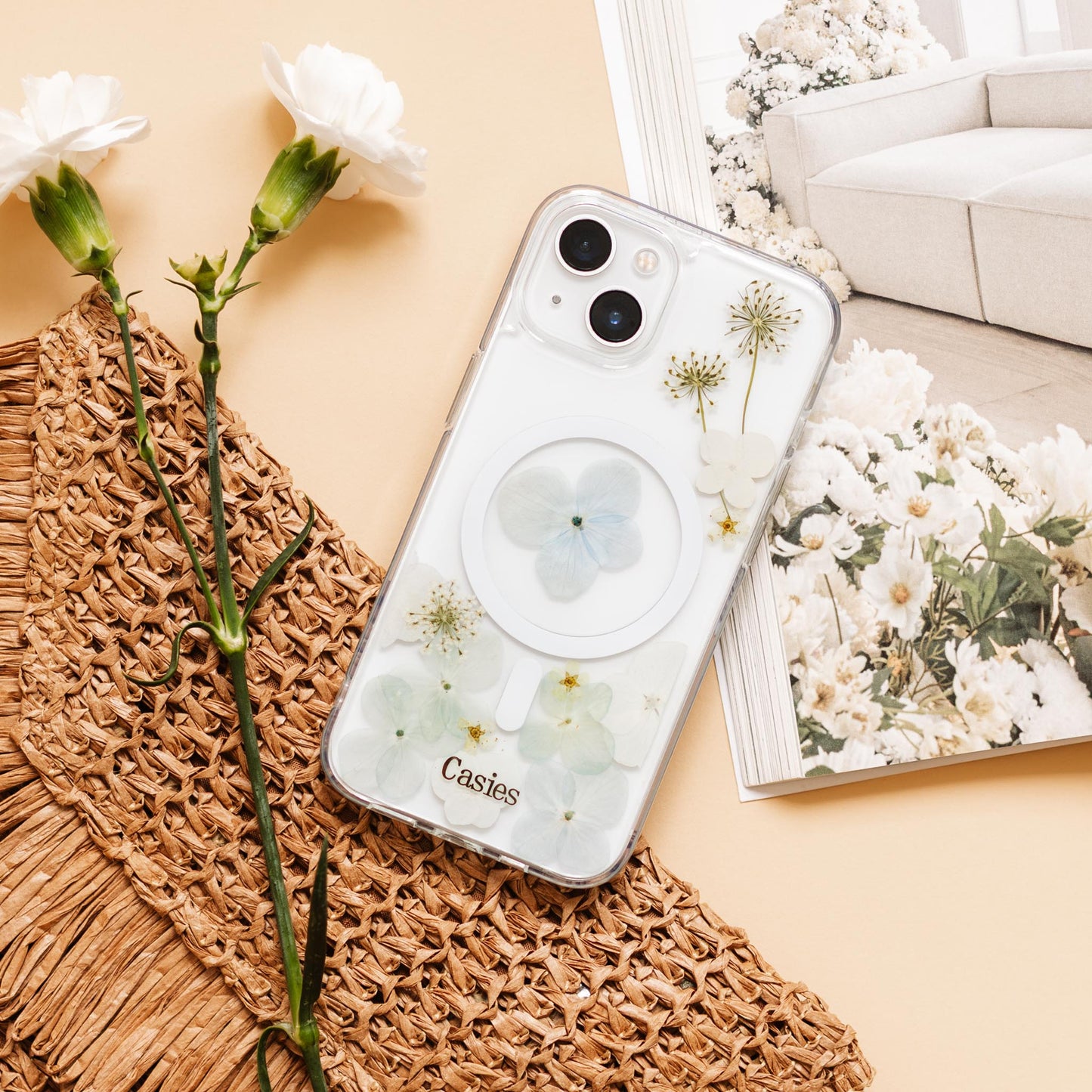 Dreamy dried flowers case - with MagSafe