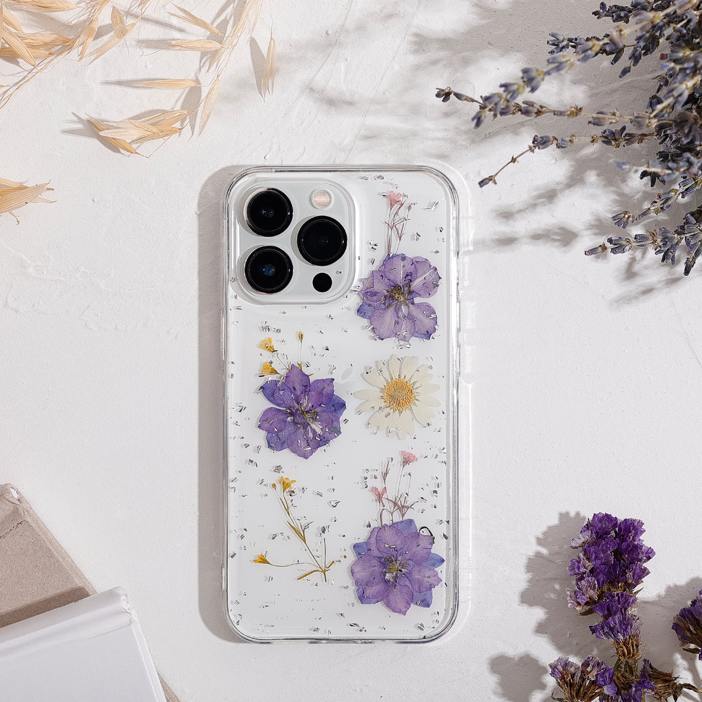 Violetta Dried Flowers phonecase